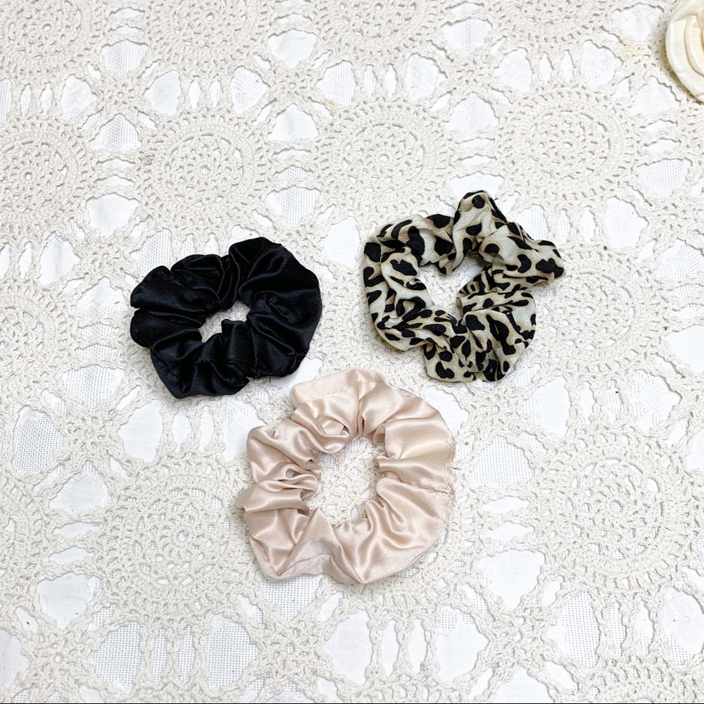 NWT Leopard and Satin VSCO Hair Scrunchie 3pc Set - Picture 4 of 10
